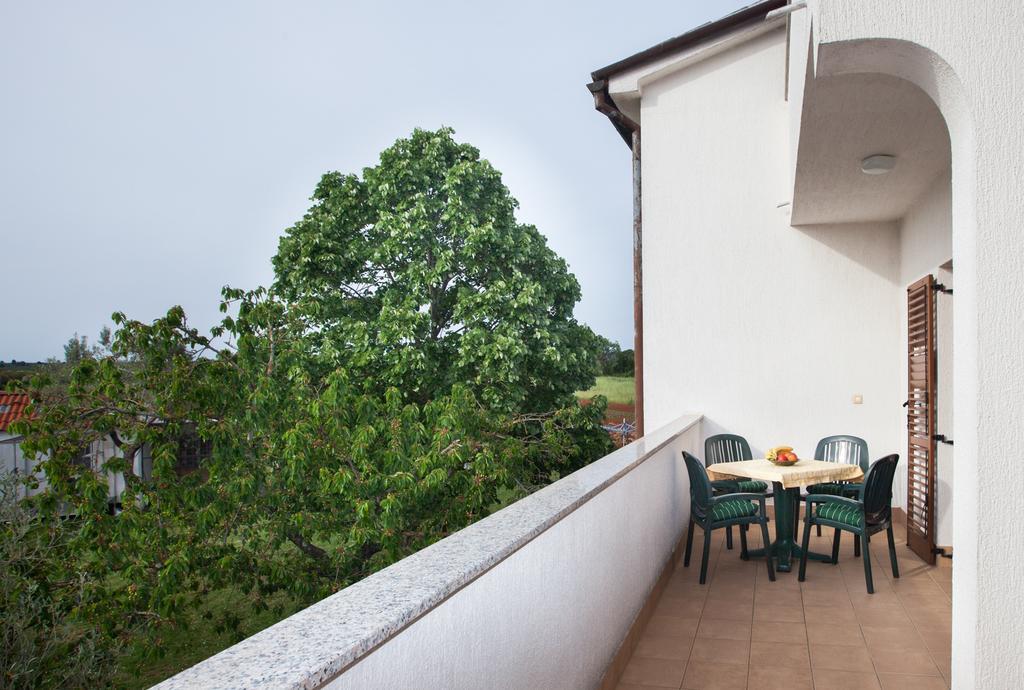 B&B Moderno Fažana Стая снимка