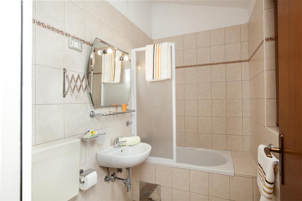 B&B Moderno Fažana Стая снимка
