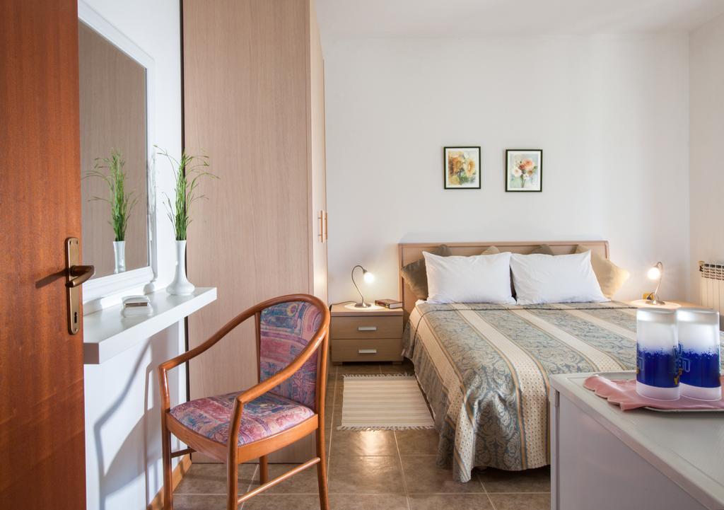 B&B Moderno Fažana Стая снимка