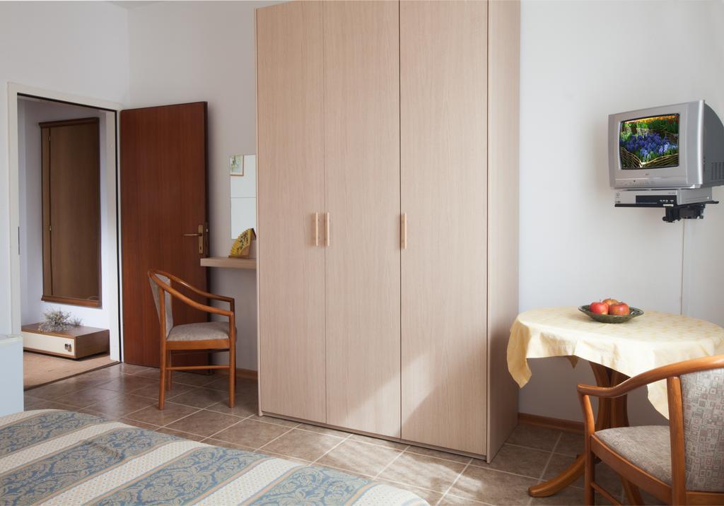 B&B Moderno Fažana Стая снимка
